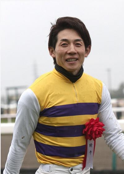 幸英明騎手 写真：山根英一_アフロ.jpg