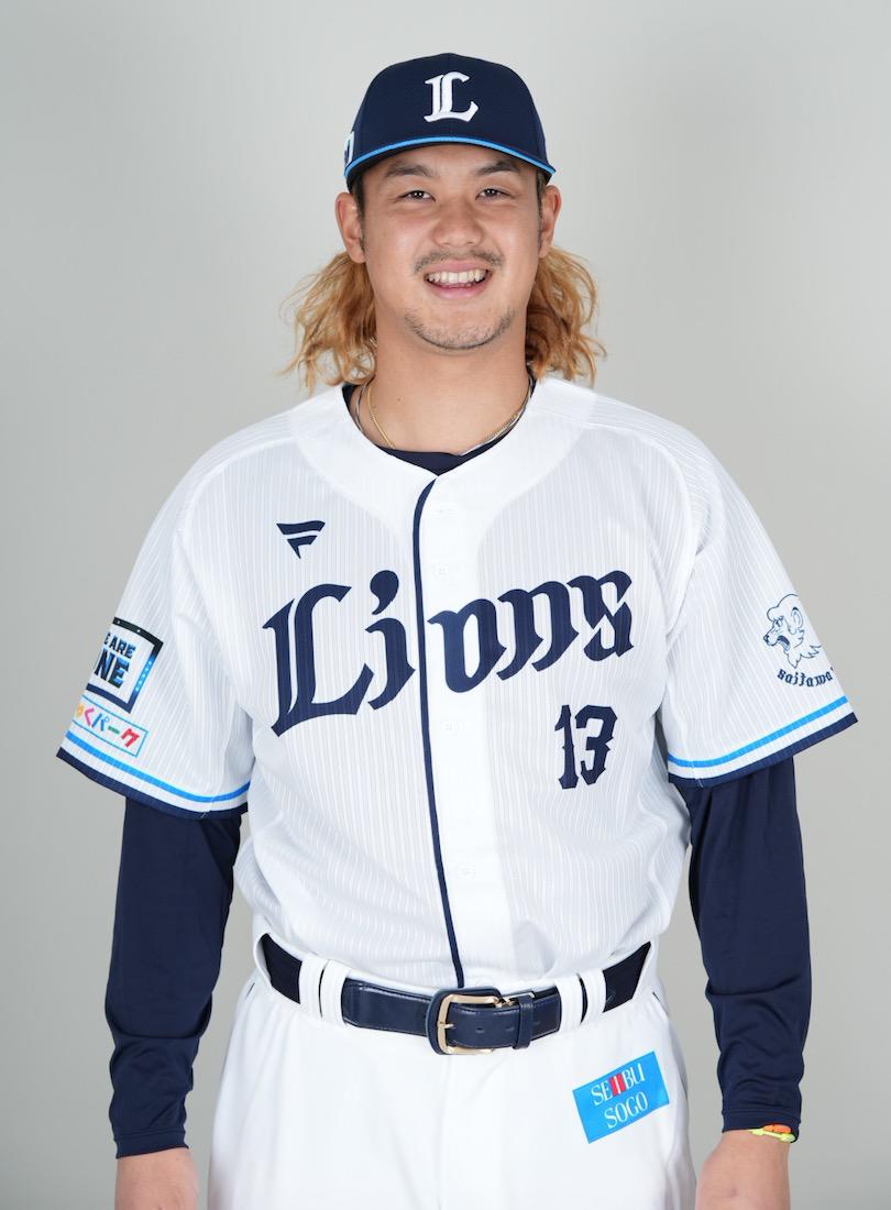 高橋全身.jpg