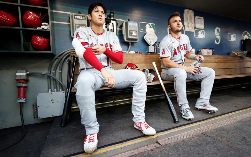 大谷翔平とトラウト Photo by Steph Chambers_Getty Images.jpg