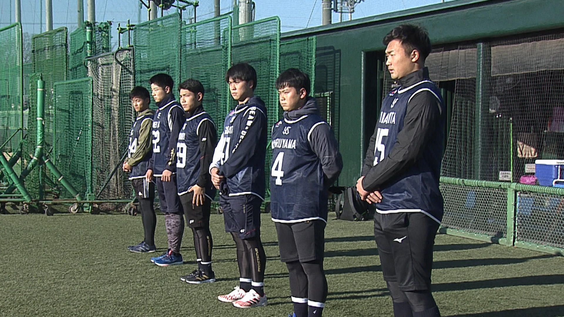 ヤクルト新人自主トレ写真.jpg