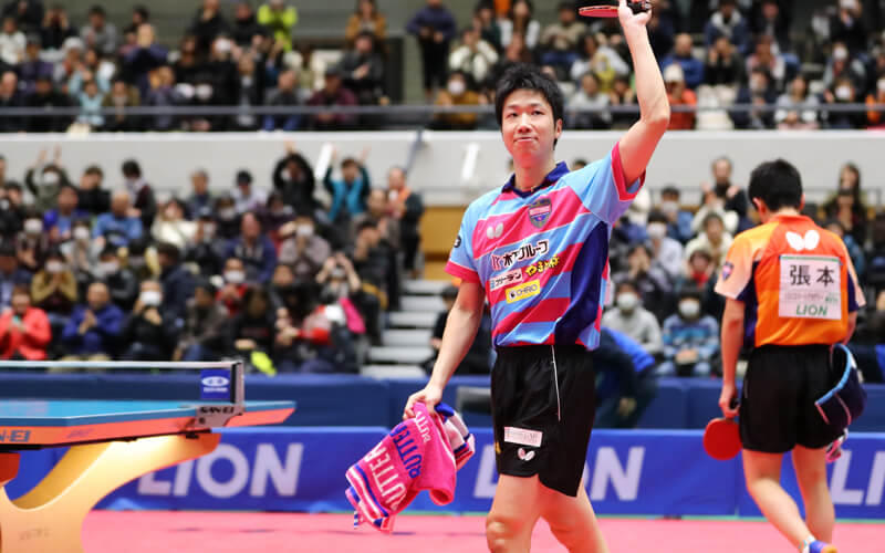 水谷隼vs張本智和 写真：西村尚己/アフロスポーツ