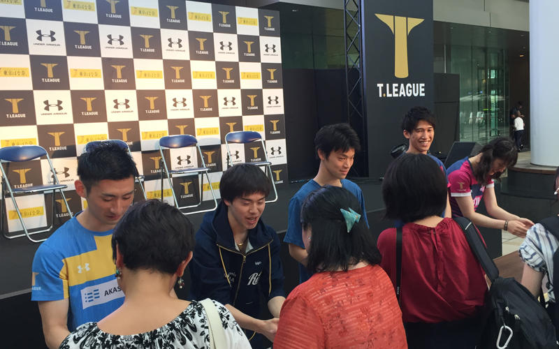 左から上田仁、森薗政崇、吉田雅己、吉村真晴、浜本由惟