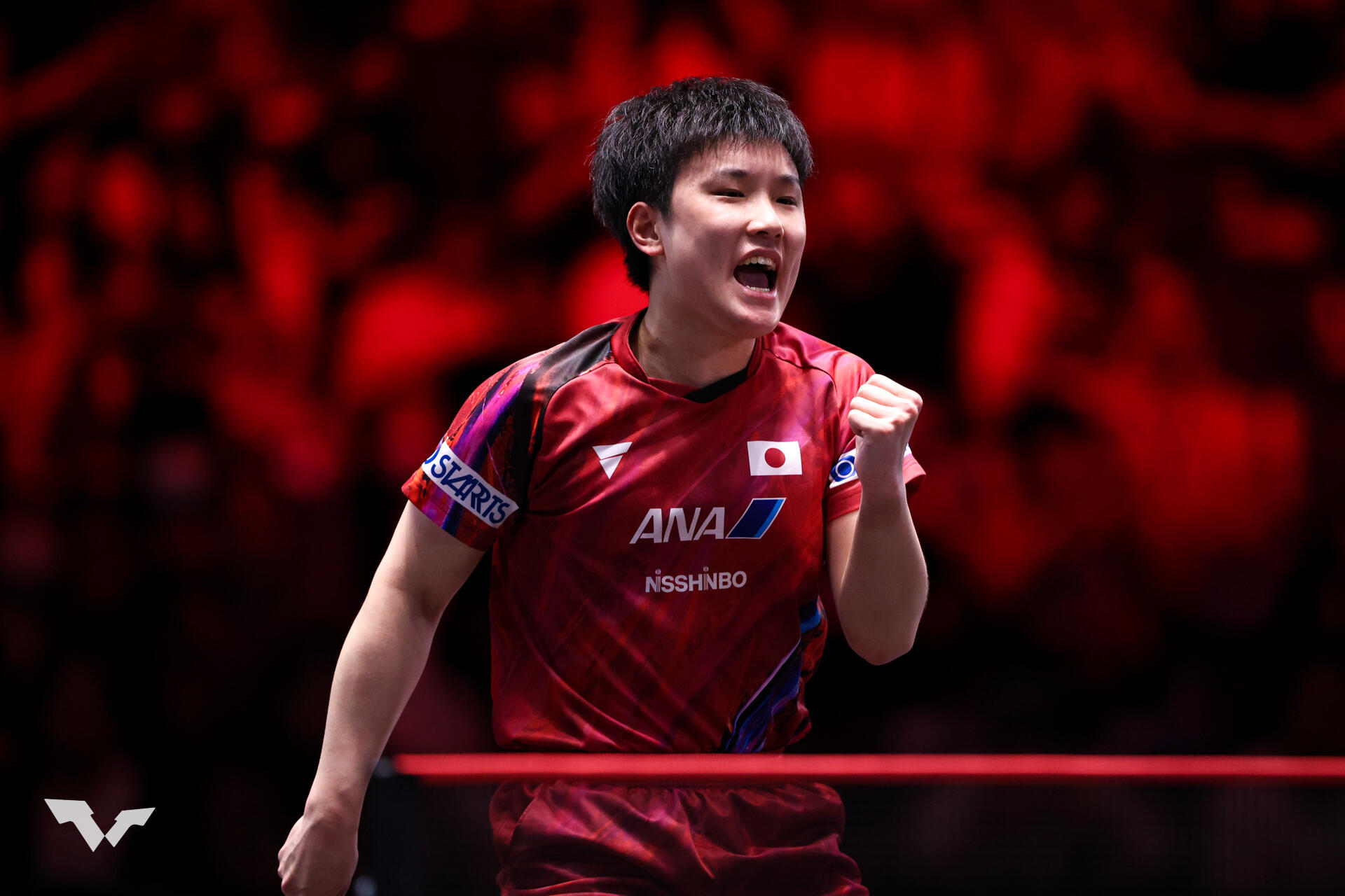 張本智和 初戦突破！ 世界卓球ベスト8のサウスポーにストレート勝利