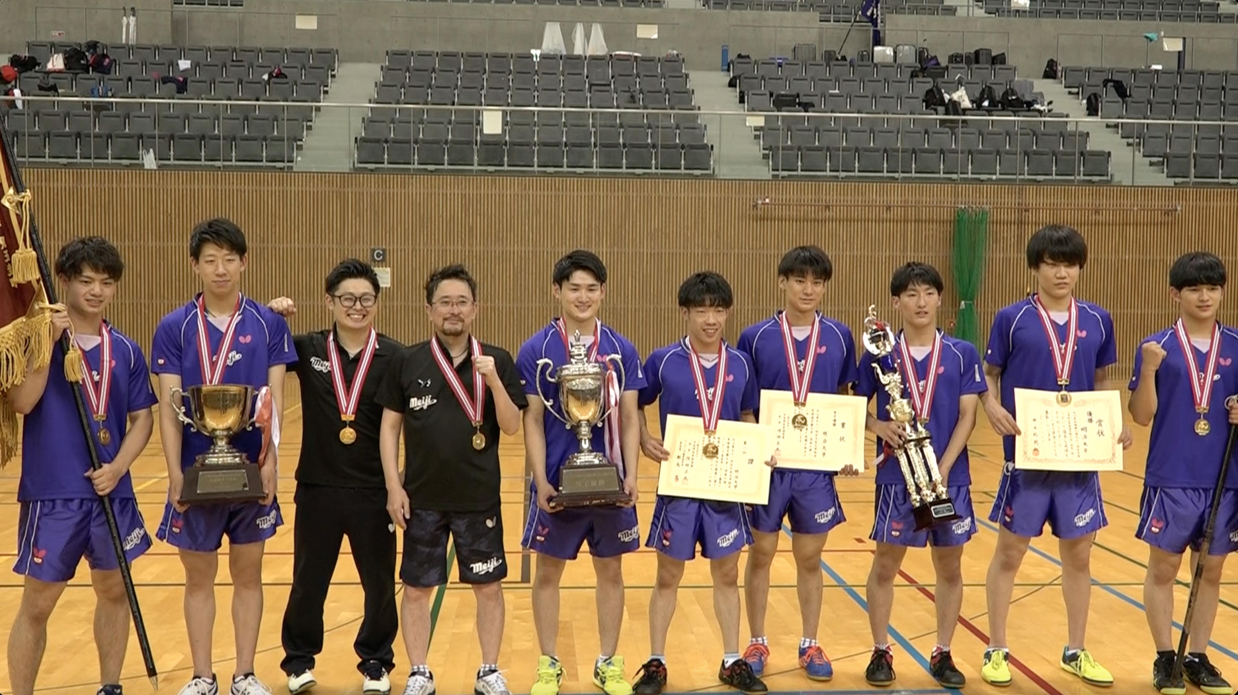 明治優勝１.jpg
