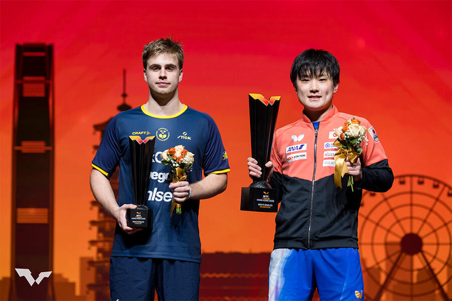 WS-MS-Trophy-Presentation-_WTT-Finals-Hong-Kong-2025_Day-5_13.jpg