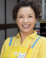 浜崎とし子役…榊原郁恵