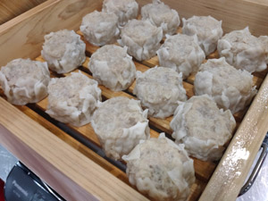 崎陽軒初代社長の地元から出店！かぬまシウマイ