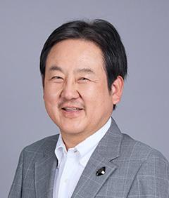 山川 龍雄（やまかわ・たつお）