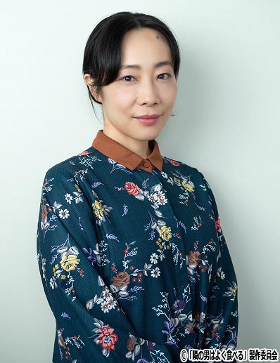 町田桜役:山田真歩