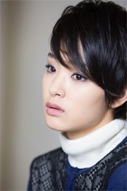 沼田亜衣役剛力彩芽