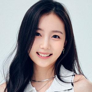 ⑫キム・ユンソ