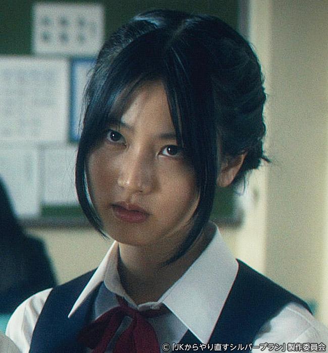 由加詩織 役:守谷菜々江