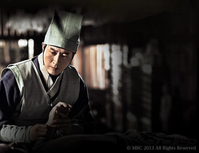 韓流プレミア　ホジュン