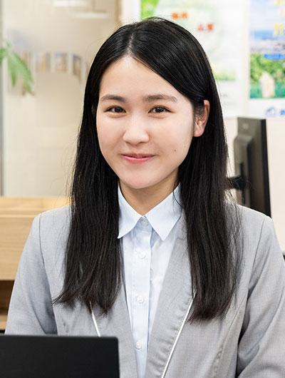 富川葵役 辻凪⼦