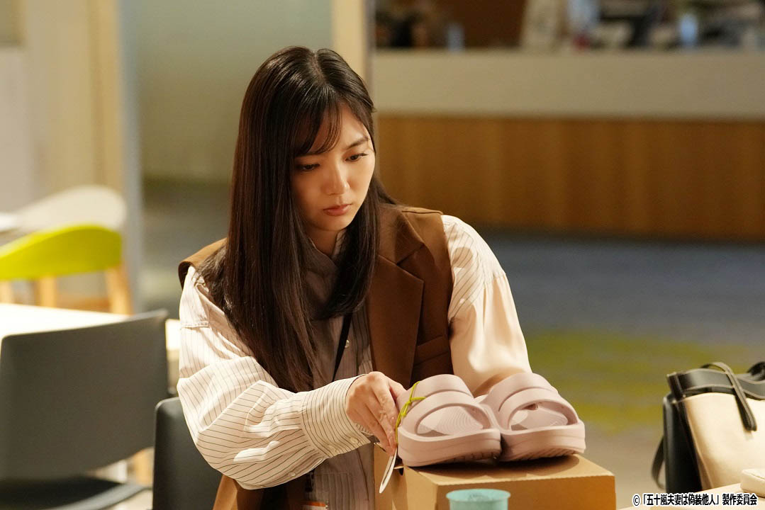 ドラマNEXT「五十嵐夫妻は偽装他人」