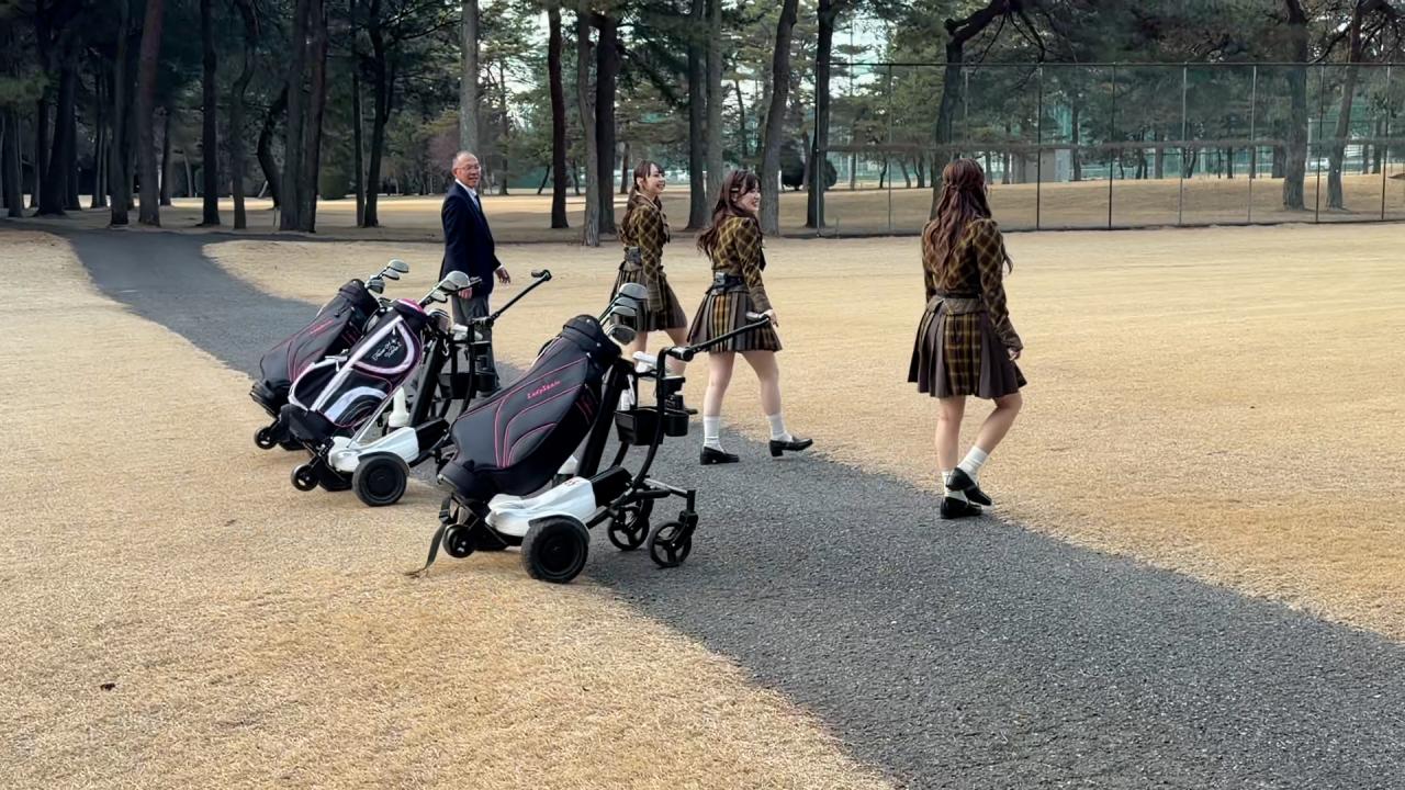 AKB48が突撃!お宅で一番のDXはなんですか?