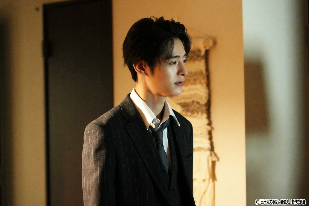 ドラマNEXT「五十嵐夫妻は偽装他人」