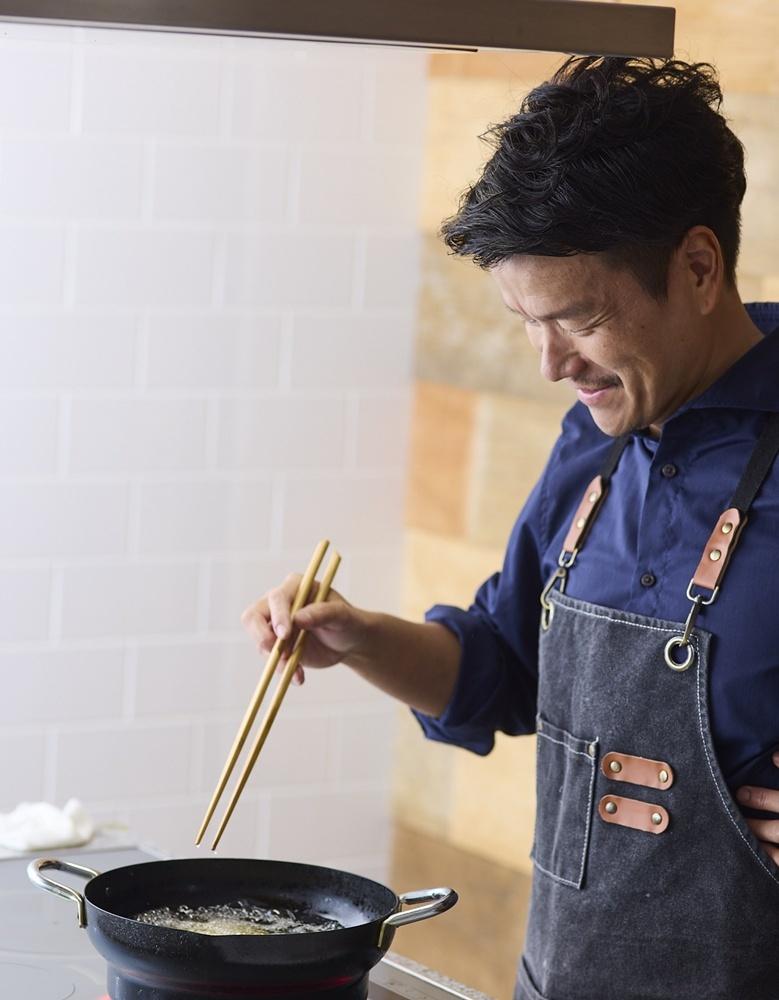 長友佑都【5度目のW杯出場】を引き寄せた“驚異の回復力”の裏側 専属シェフが語る“食の力”