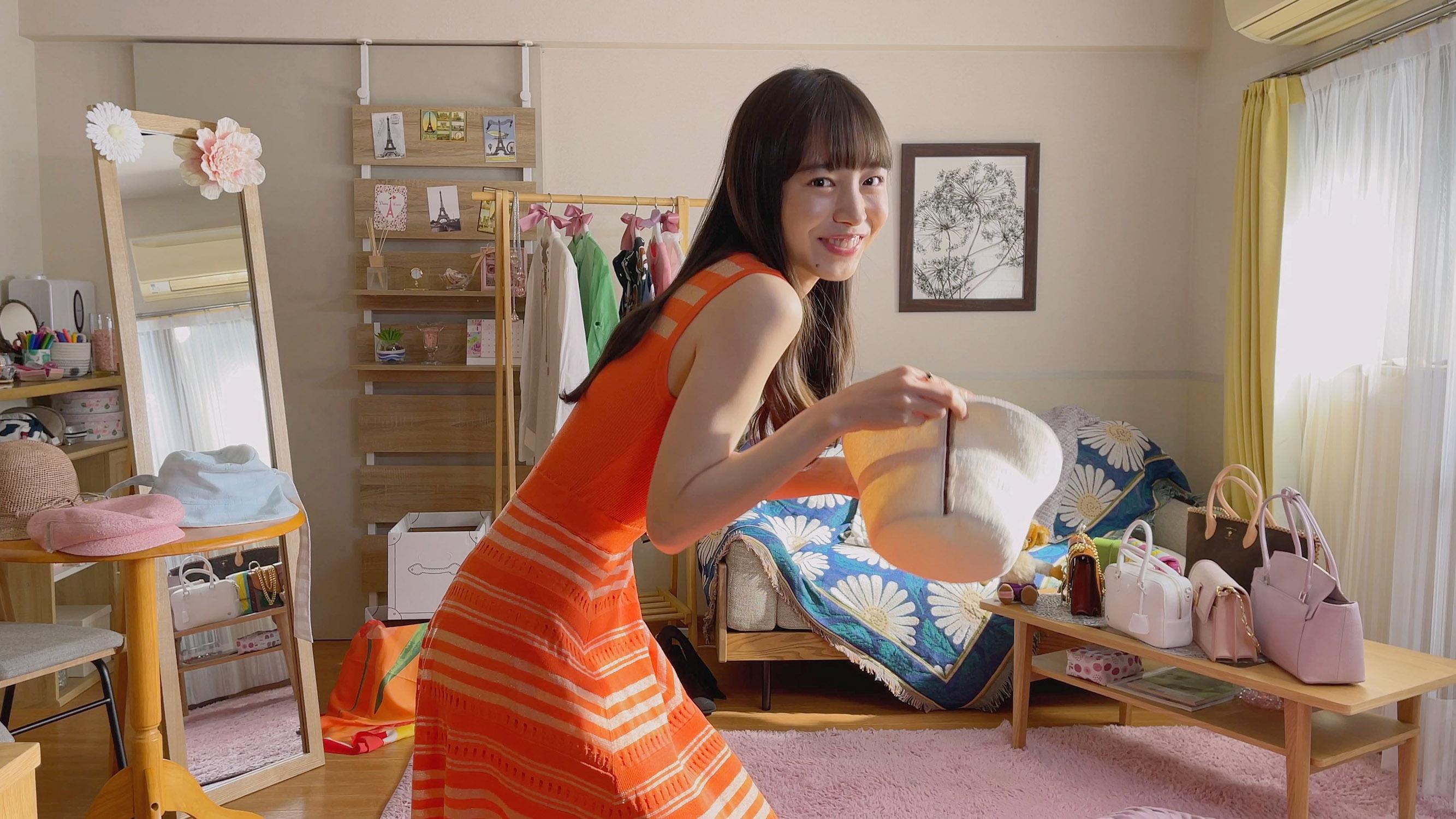 「メンタル強め美女白川さん」LOOKBOOK③