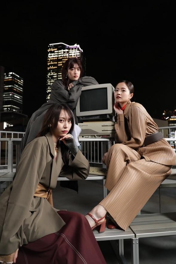 ＜ＢＳテレ東＞ ４月１５日（金）深夜0：30～放送スタート！▼乃木坂46がゲームプログラミング始めます！？▼史上初！ゲームプログラミングをテーマにした新番組がスタート！