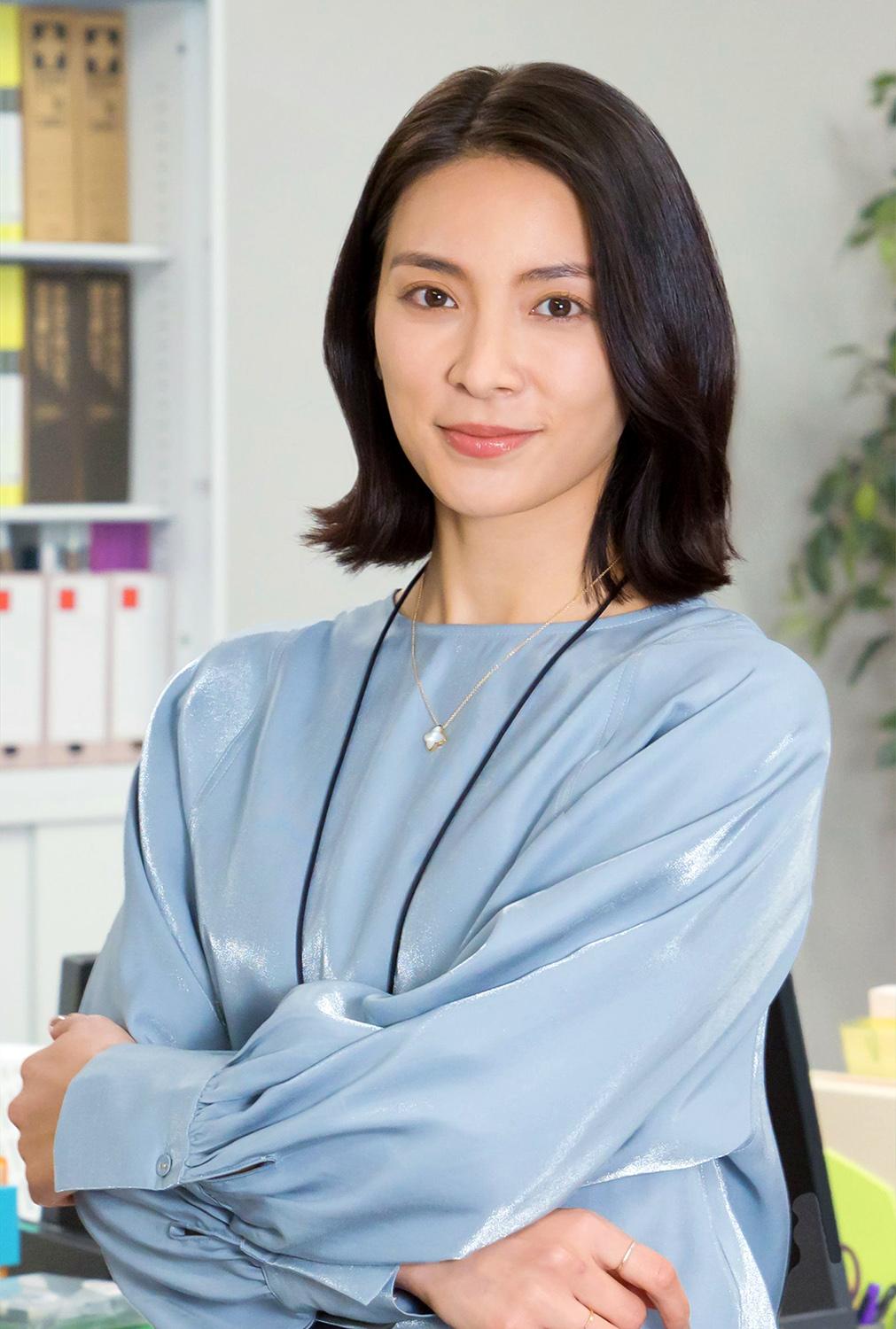 <span style="color: #222222; font-family: Arial, Helvetica, sans-serif; font-size: small;">©「メンタル強め美女白川さん」製作委員会</span> 秋元才加様