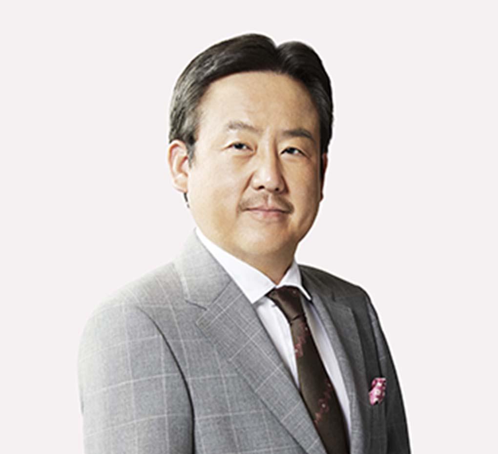 山川編集長