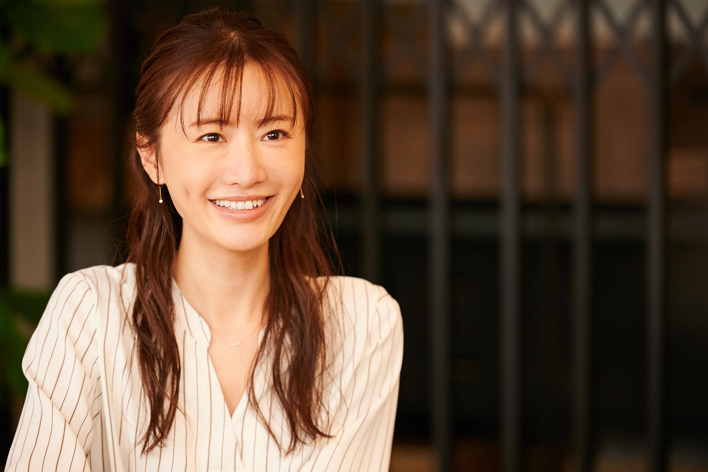 松本まりか 監督 タナダユキ 初タッグ大都会 東京で生きる女性たちのリアルな いま を描くparaviオリジナルドラマ 東京 愛だの 恋だの テレビ東京での全話一挙放送が決定 テレ東 リリ速 テレ東リリース最速情報 テレビ東京 ｂｓテレ東 7ch 公式