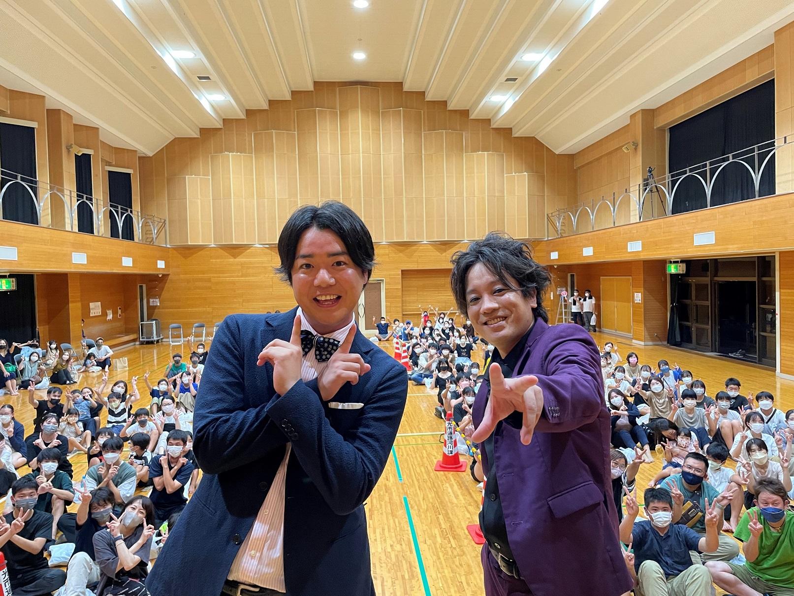 M-1超え漫才が誕生!? 新感覚スター里帰り番組　ぺこぱが故郷・山口県光市をサプライズ訪問し“笑い”で恩返し！　ロケ中起きた出来事だけをネタに「地元オリジナル漫才」を即興で作成、ぺこぱは地元に“笑い”を納められるのか!?　今夜11時放送！