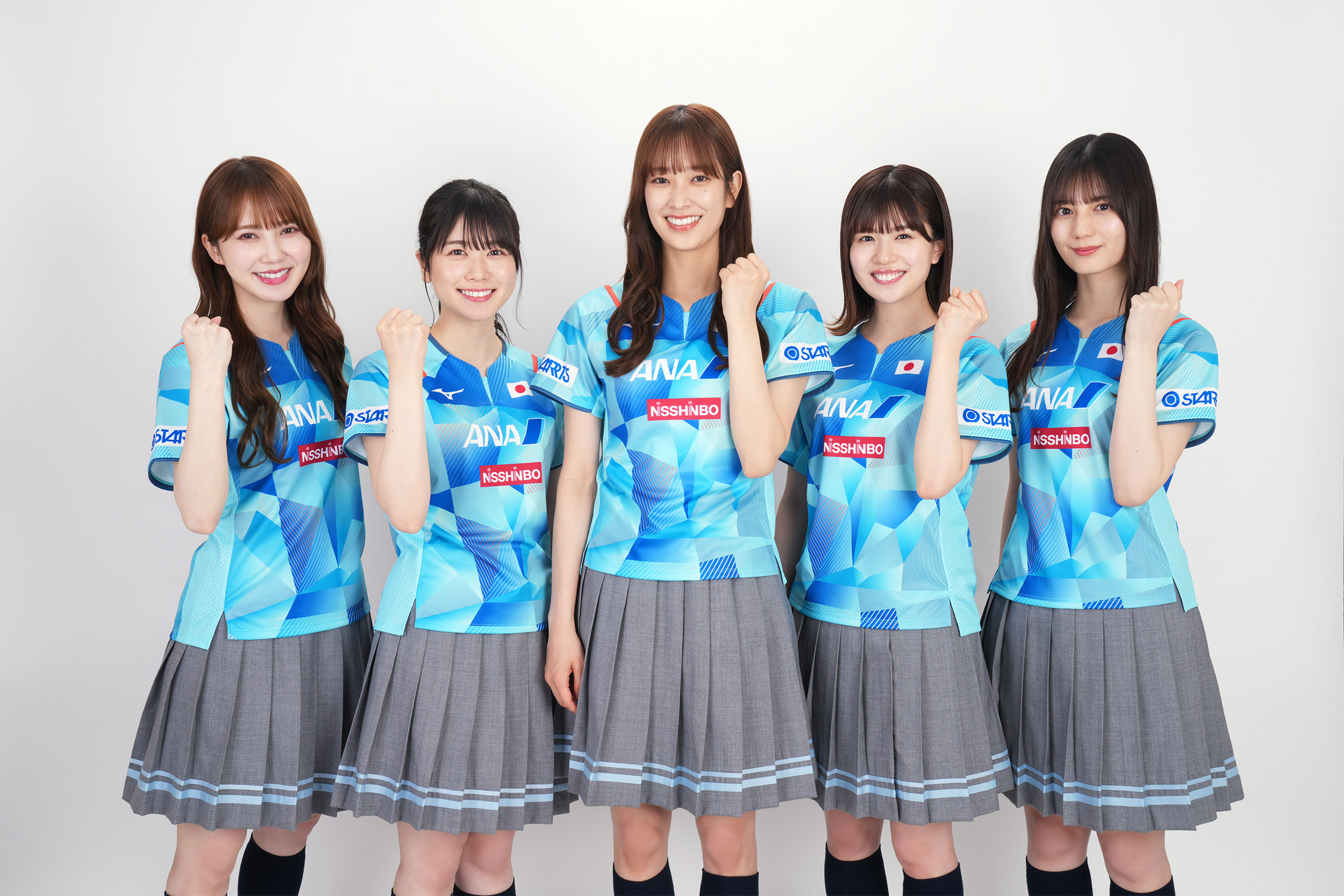 (写真左から)加藤史帆、丹生明里、佐々木久美、松田好花、小坂菜緒©テレビ東京 世界卓球2023_日向坂46・5名カット