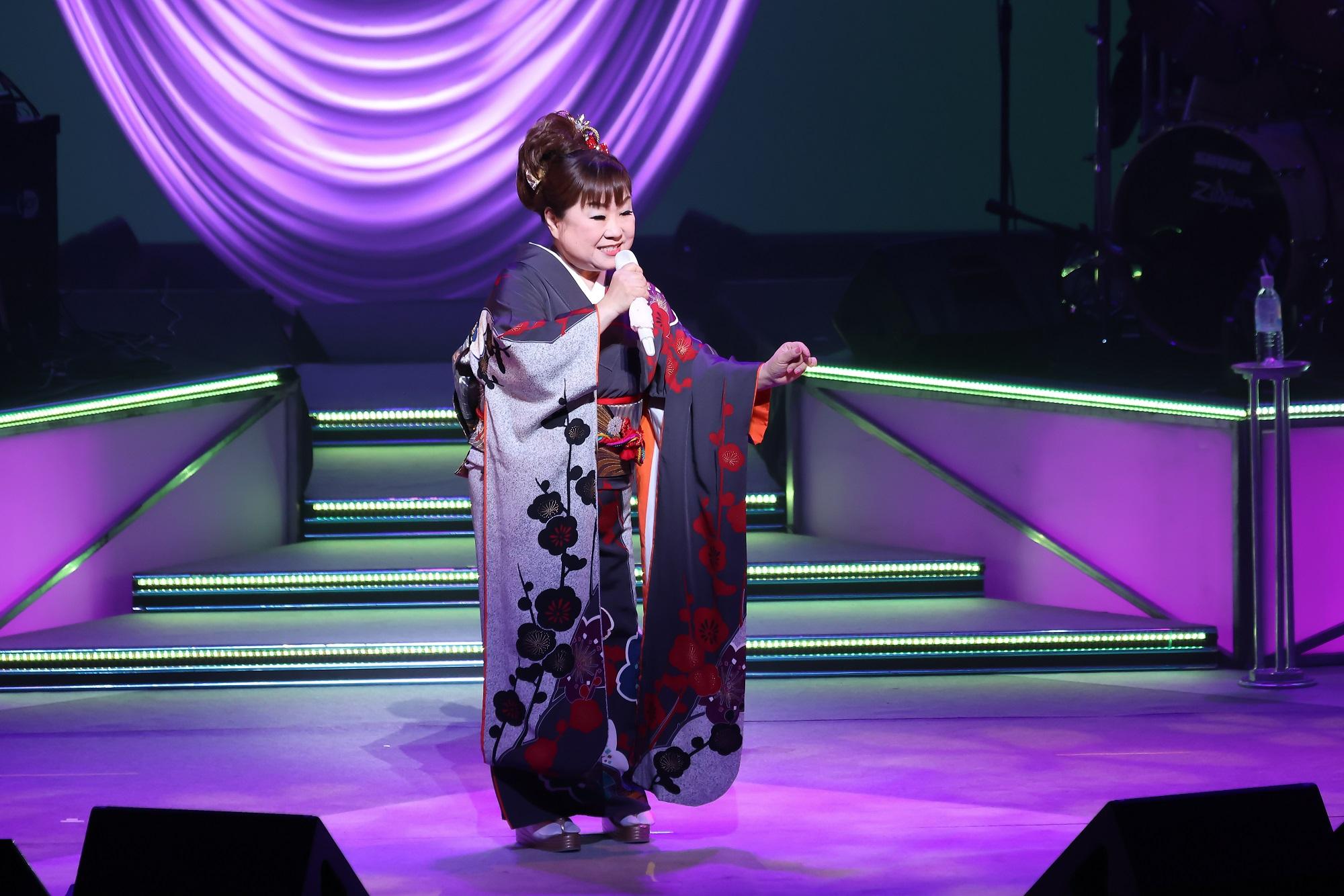 天童よしみ50周年コンサート　４