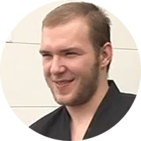 A university student who makes 220 yen an hour meets 1,500 yen exclusive piece of sushi.