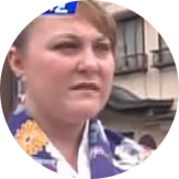 Follow the kimono buyer sisters!!