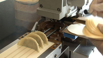 高性能！餃子作りロボット