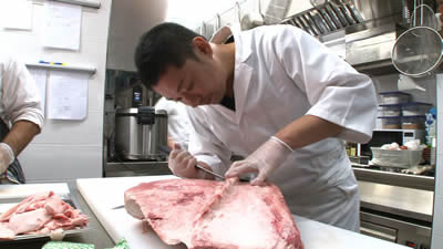 ヤザワミートの稲田智己さん