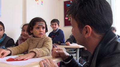 シリア国境の「さくら小学校」