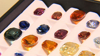 色とりどりのスリランカの宝石