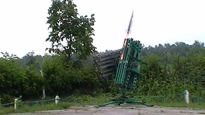 ロケットで”ひょうを撃退”