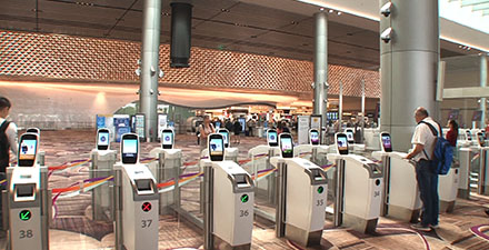 シンガポール“世界一の空港”が無人化！？