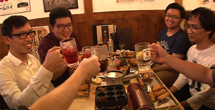 驚きの食習慣！日本式居酒屋が挑む