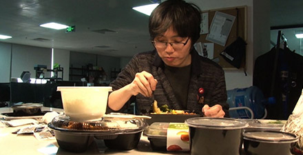 出前ブームでプラスチックごみが急増する中国