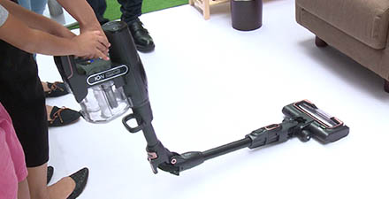 最新！柄が折れる掃除機