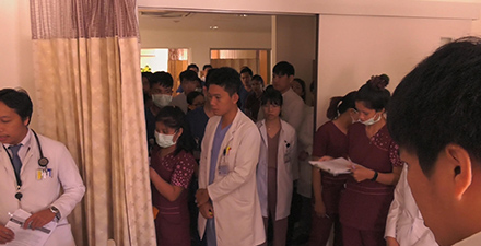 日本からカンボジアに「丸ごと輸出された病院」