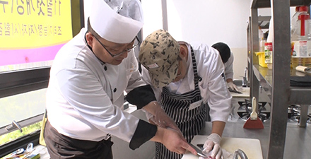日本料理を学びに来ている韓国の料理人達
